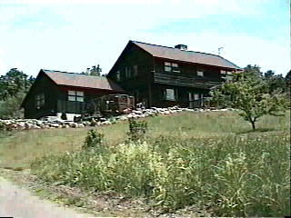 Building photograph for 351 NONNEWAUG RD